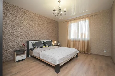 Bed in the bathroom interior Foto stock