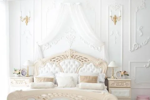Bedroom in rococo style. 스톡 사진