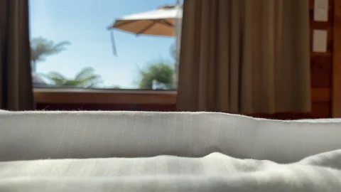 Bedroom with sea view to yard 库存影片 125498985