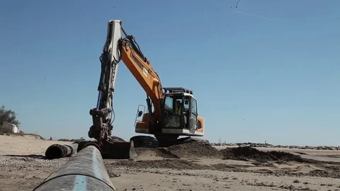 Beech Excavation, moving sand Видео 76317336