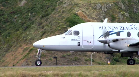 Beechcraft 1900D takes off Vidéo 954494