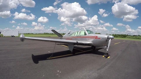 Beechcraft Bonanza V Tail Nose Shot 스톡 동영상 80618090