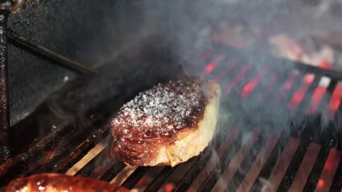 Beef being cooked on the grill Video stock 286702048