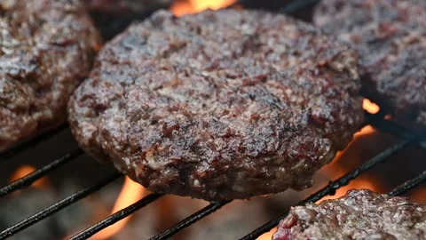 Beef burger for hamburger on barbecue flame grill 스톡 동영상 134817053