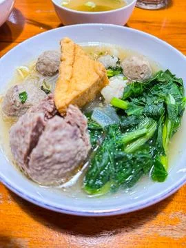 Beef Meatballs with a mixture of fresh and delicious green vegetables Stock Photos