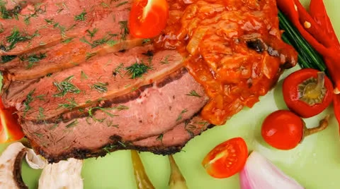 Beef on plate with peppers Vídeos de archivo 24974992