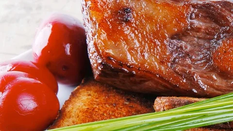 Beef served with vegetables Video stock 88920383
