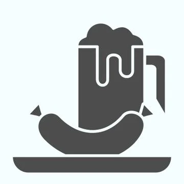 Beer and sausage solid icon. Glass of beer and sausage on a plate vector Illustrazione stock