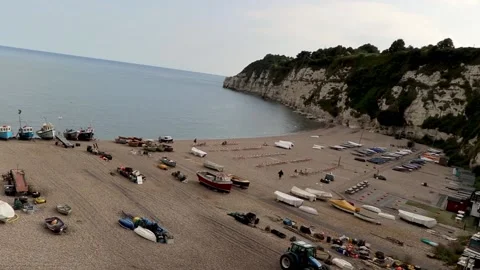 Beer, beach in the evening right cliff 库存影片 138058377
