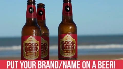 Beer bottles by the beach Stock After Effects