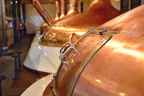 Beer copper fermentation vats 库存照片