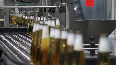 Beer factory interier Video stock 88696878