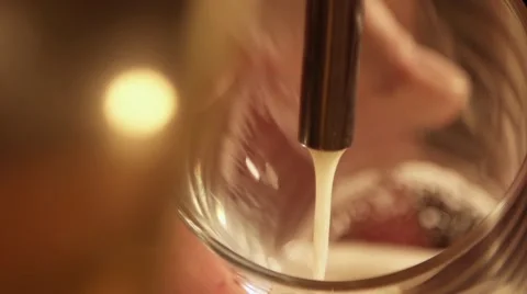 Beer pouring in slow motion Video stock 67858679
