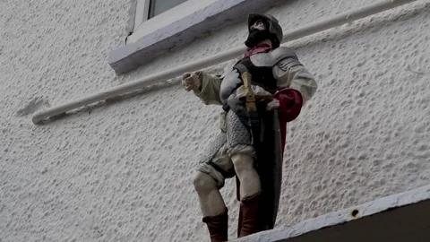 Beer, statue on house Stock-Footage 138072329