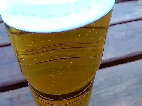 Beer, table, glass, plastic glass, bubbles, fresh, alcohol, drink Video stock 75609727