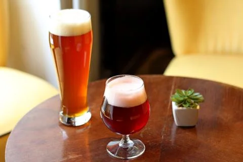 Beers on the table 01 Stockfoto's