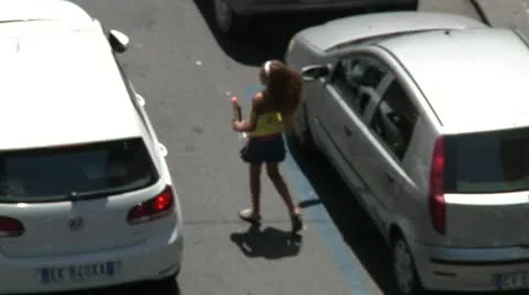 Beggar on street. Stock Footage 11496057