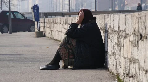 Begging Woman 스톡 동영상 46938852
