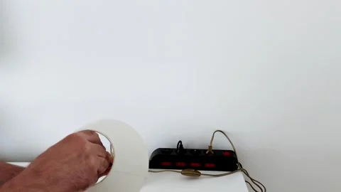 A beginners guide to replacing a light bulb: A quick and easy tutorial 스톡 동영상 314706906