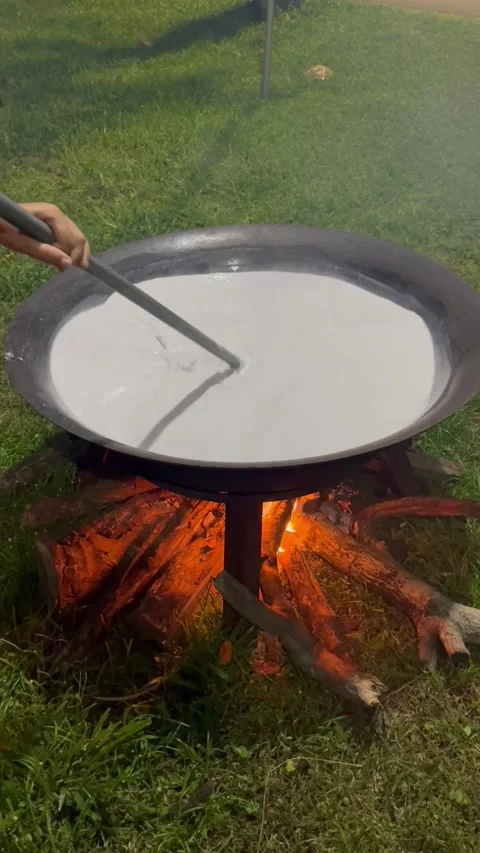 Beginning stage of making “dodoh “ Stock Footage 306387555