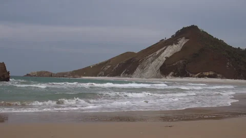 The beginning of the storm on the Atlantic Ocean Stock Footage 159304967