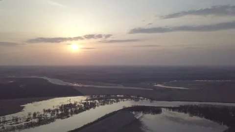 The beginning of the sunset on the horizon. Video stock 150108755