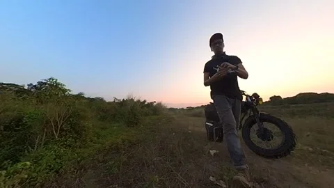 Behind The Scenes of a Vlog 스톡 동영상 243068646