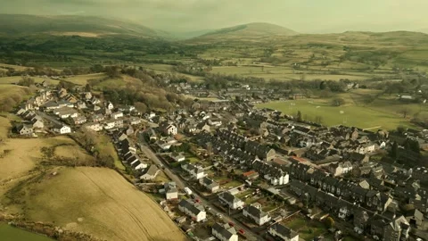 Behold the dramatic allure of the rural Cumbrian countryside through captiv.. Видео 246005790