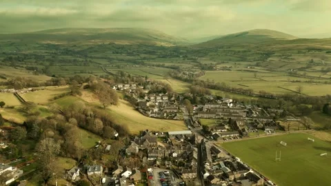 Behold the dramatic allure of the rural Cumbrian countryside through captiv.. Видео 246005918