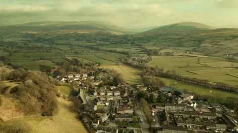 Behold the dramatic allure of the rural Cumbrian countryside through captiv.. Stockbeeldmateriaal 246006005