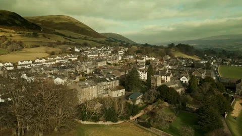Behold the dramatic allure of the rural Cumbrian countryside through captiv.. Видео 246006022