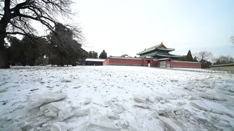 Beijing Temple of Heaven in winter Vídeos de archivo 344536893