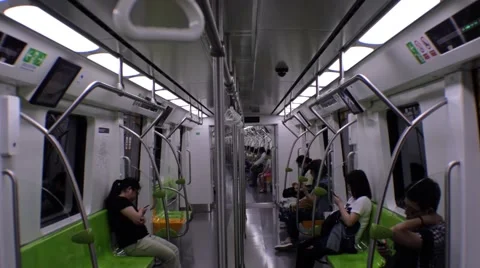 Beijing underground inside the train 動画素材 64625491