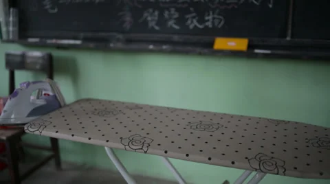 Beijing VoTech Laundry 2 CU 動画素材 32220588
