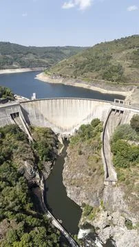 Belesar hydroelectric dam creating energy in Galicia, Spain Stock Photos