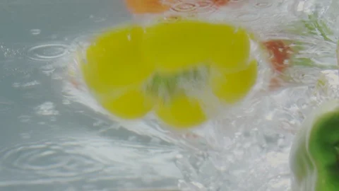 Bell peppers falling Stock Footage 98300230