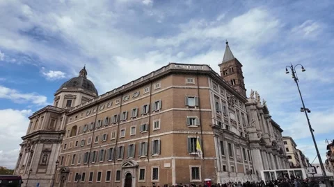 Bell tower and facade of Santa Maria Maggiore in Rome Stock-Footage 324790062