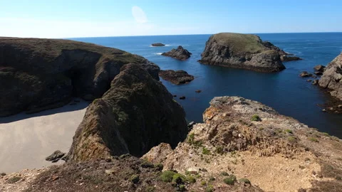 Belle i'le e mer and the beach of Kerledan Stock Footage 164788340