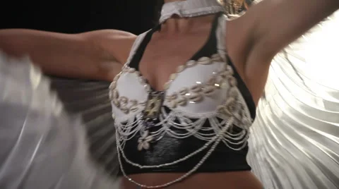 Belly dancer on winds Stock Footage 1072670