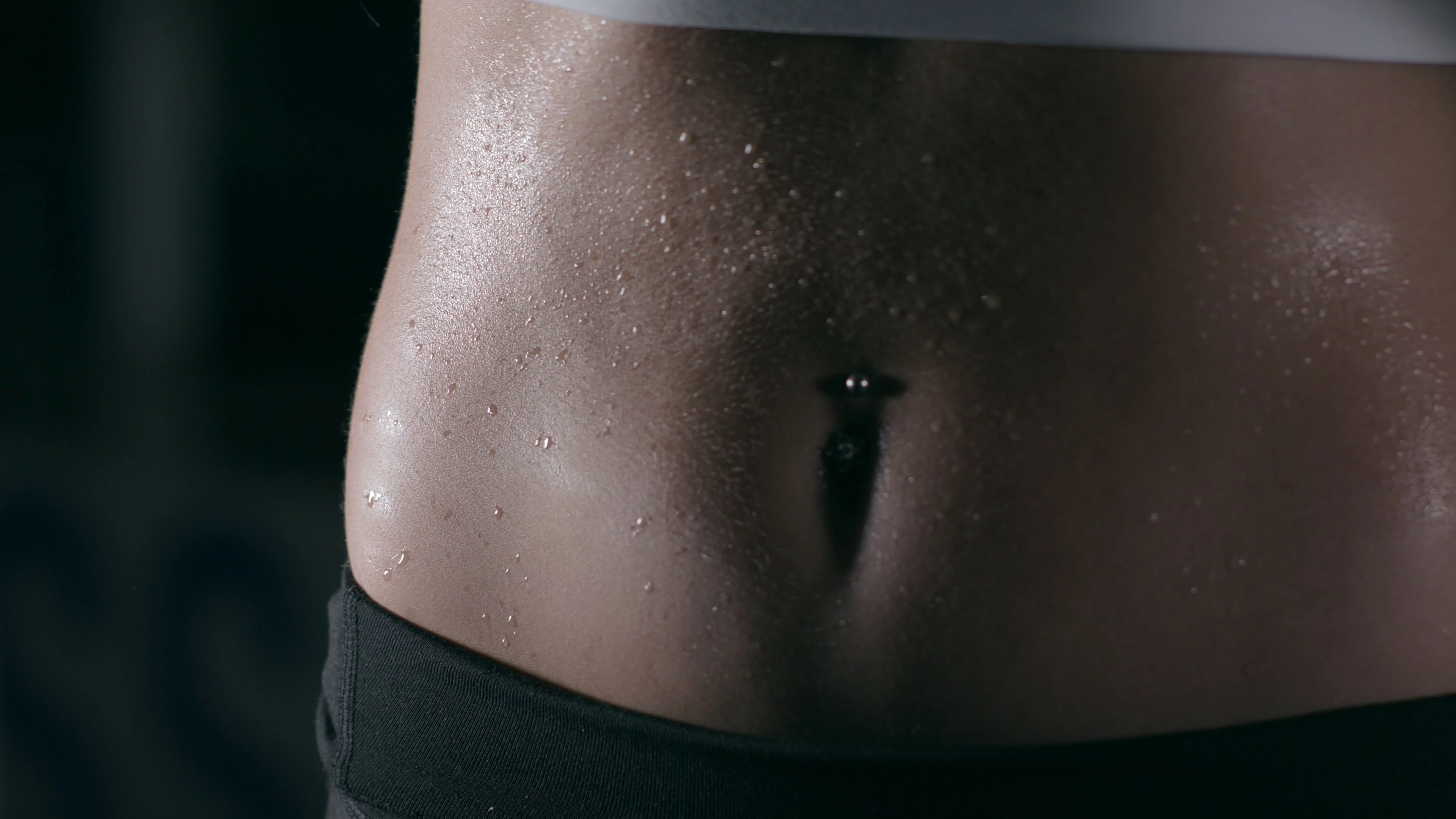 Do aliens have belly buttons