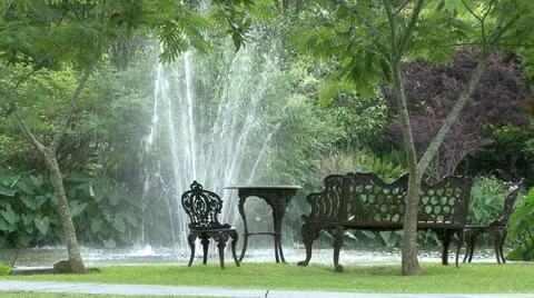 Bench and Fountain Видео 10899554