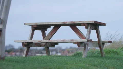 Bench in Emsworth 動画素材 168243147