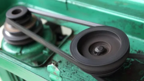 Bench press pully system starts and stops Stock Footage 76170281