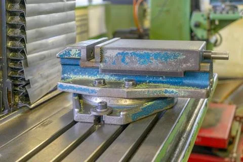 Bench Vise on the table of machine Foto stock