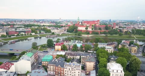 Bend of the Vistula River, Castle and bridge Stock Footage 130566738