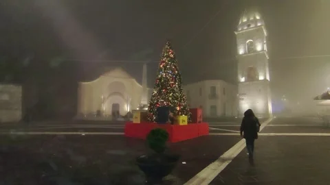 Benevento - Piazza Santa Sofia l'ultima mattina del 2023 Stock Footage 260446248