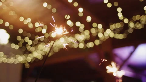  Bengal fire on the background of light bulbs 4K 스톡 동영상 172319543