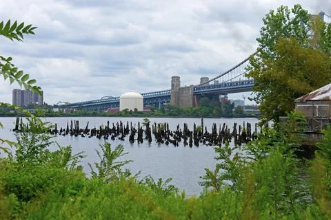 Benjamin Franklin Bridge on a Cloudy Day -01 Stock Photos