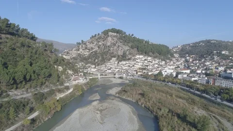 Berat, historic city. Tiny stone streets with white stone houses 4k Vidéo 97341670