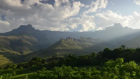 Berg 2 Stockbeeldmateriaal 141962654